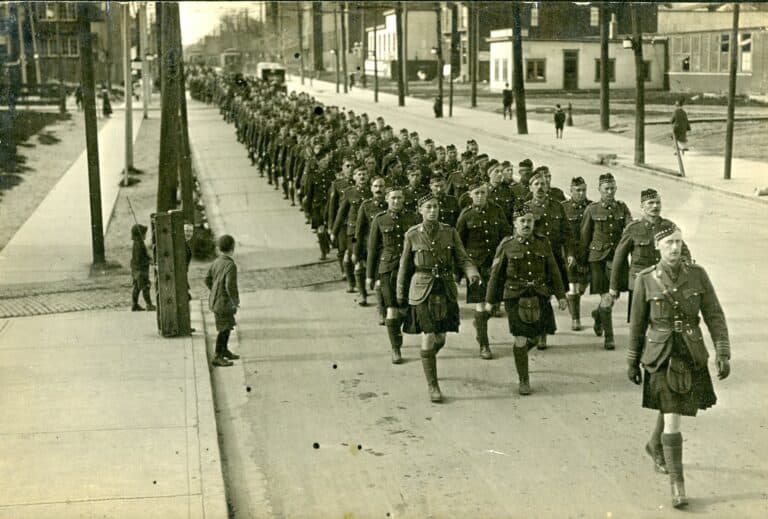 B Company, 134th Battalion marching on Dufferin Street, Toronto 1916