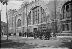The
Armoury, University Street, Toronto.
1917