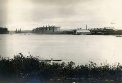 Kapuskasing
detention camp Dec 1915