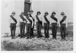 Home battalion guard wireless guard at Hanlan’s
Point, Toronto. Undated.