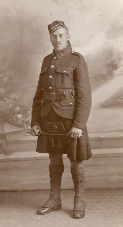 799359 PrivateÂ
Edward Skeates, 15th Battalion, No. 4 Company. Wounded 9
April 1917.